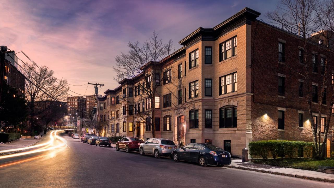 A Stylish Stay W/ A Queen Bed, Heated Floors.. #24 Brookline Exterior foto